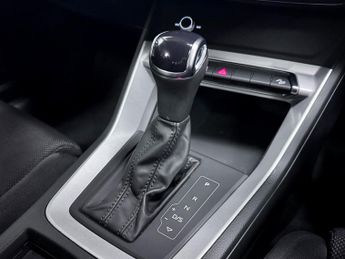 Audi Q3 1.5 TFSI CoD 35 Sport SUV 5dr Petrol S Tronic Euro 6 (s/s) (150 