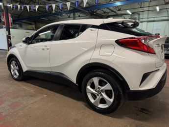 Toyota C-HR 1.8 VVT-h Icon CVT Euro 6 (s/s) 5dr