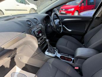 Ford Mondeo 2.0 TDCi Titanium Powershift 5dr