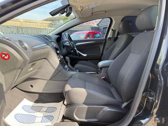 Ford Mondeo 2.0 TDCi Titanium Powershift 5dr