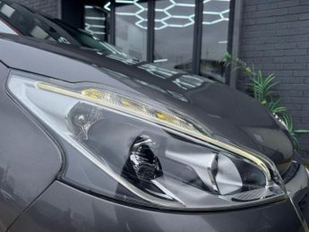 PEUGEOT 208 1.2 PureTech Tech Edition Hatchback 5dr Petrol Manual Euro 6 (s/