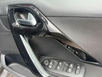 PEUGEOT 208 1.2 PureTech Tech Edition Hatchback 5dr Petrol Manual Euro 6 (s/