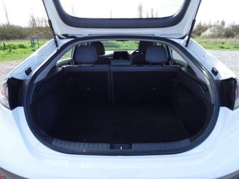 Hyundai IONIQ 38.3kWh Premium Auto 5dr