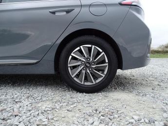 Hyundai IONIQ 38.3kWh Premium Auto 5dr