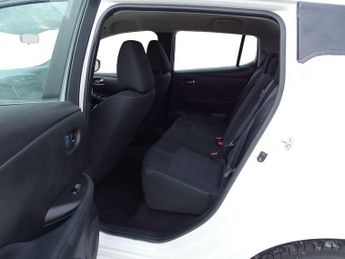 Nissan Leaf 39kWh Acenta Auto 5dr
