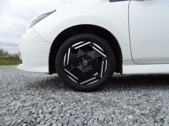 Nissan Leaf 39kWh Acenta Auto 5dr
