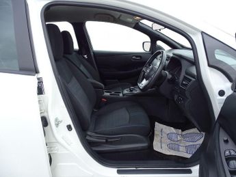 Nissan Leaf 39kWh Acenta Auto 5dr