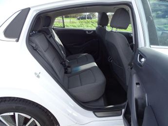 Hyundai IONIQ 38.3kWh Premium Auto 5dr