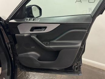 Jaguar F-PACE 2.0 D240 R-Sport Auto AWD Euro 6 (s/s) 5dr