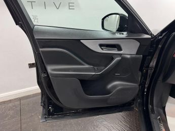 Jaguar F-PACE 2.0 D240 R-Sport Auto AWD Euro 6 (s/s) 5dr