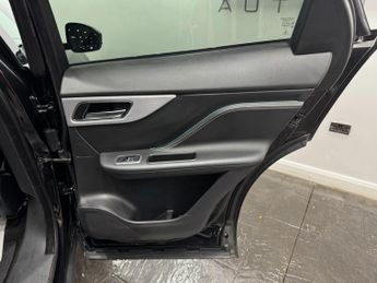 Jaguar F-PACE 2.0 D240 R-Sport Auto AWD Euro 6 (s/s) 5dr