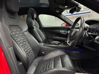 Audi e-tron GT 93.4kWh Auto quattro 4dr