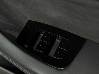 Tesla Model 3 (Dual Motor) Long Range Auto 4WDE 4dr