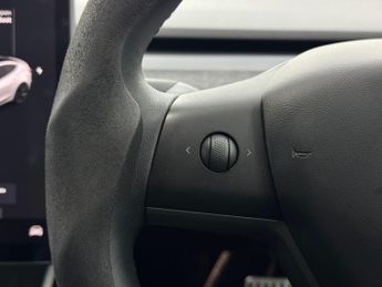 Tesla Model 3 (Dual Motor) Long Range Auto 4WDE 4dr