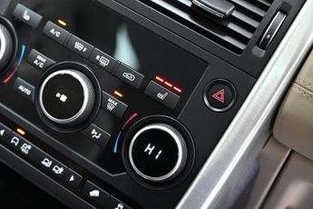 LAND ROVER DISCOVERY SPORT 2.0 TD4 HSE SUV 5dr Diesel Auto 4WD Euro 6 (s/s) (180 ps) +FREE 