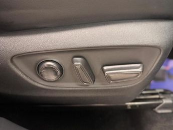 Toyota Highlander 2.5 VVT-h Excel Premium SUV 5dr Petrol Hybrid CVT 4WD Euro 6 (s/