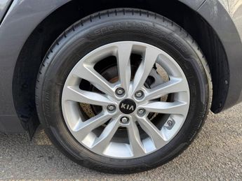 Kia Ceed 1.6 CRDi 2 DCT Euro 6 (s/s) 5dr