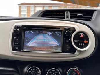 Toyota Yaris 1.33 Dual VVT-i Trend Multidrive S Euro 5 5dr
