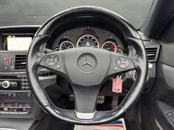 Mercedes-Benz E Class 2.1 E250 CDI BlueEfficiency Sport Cabriolet Tiptronic Euro 5 2dr