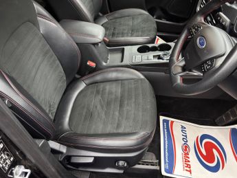 Ford Kuga 2.5 EcoBoost Duratec 14.4kWh ST-Line CVT Euro 6 (s/s) 5dr