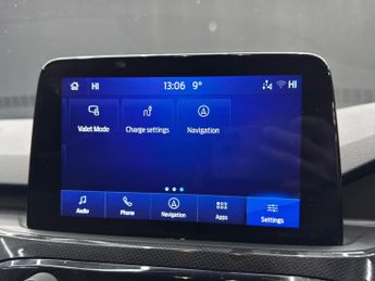 Ford Kuga 2.5 EcoBoost Duratec 14.4kWh ST-Line CVT Euro 6 (s/s) 5dr