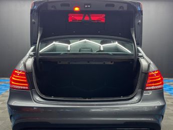 Mercedes-Benz E Class 2.1 E220 BlueTEC AMG Night Edition G-Tronic+ Euro 6 (s/s) 4dr