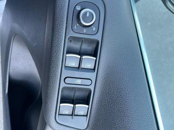 Volkswagen Tiguan 2.0 TDI BlueMotion Tech SE DSG 4WD Euro 5 (s/s) 5dr