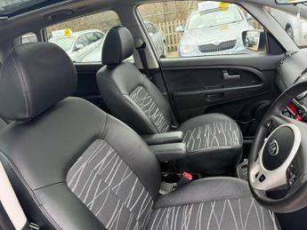 Kia Venga 1.6 3 Auto Euro 5 5dr (Sat Nav)