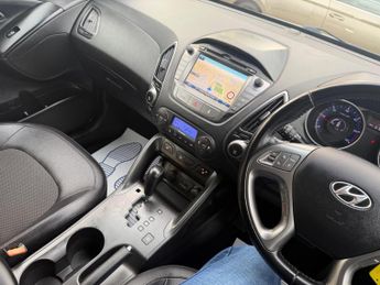 Hyundai ix35 2.0 CRDi SE Auto 4WD Euro 5 5dr (Nav)