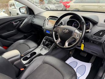Hyundai ix35 2.0 CRDi SE Auto 4WD Euro 5 5dr (Nav)