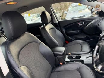 Hyundai ix35 2.0 CRDi SE Auto 4WD Euro 5 5dr (Nav)