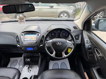 Hyundai ix35 2.0 CRDi SE Auto 4WD Euro 5 5dr (Nav)