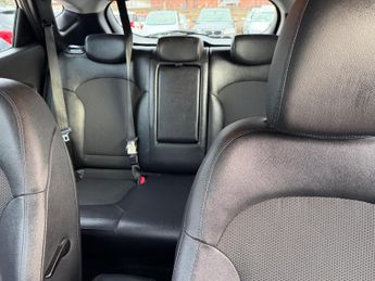 Hyundai ix35 2.0 CRDi SE Auto 4WD Euro 5 5dr (Nav)