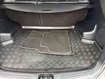 Hyundai ix35 2.0 CRDi SE Auto 4WD Euro 5 5dr (Nav)