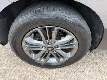 Hyundai ix35 2.0 CRDi SE Auto 4WD Euro 5 5dr (Nav)