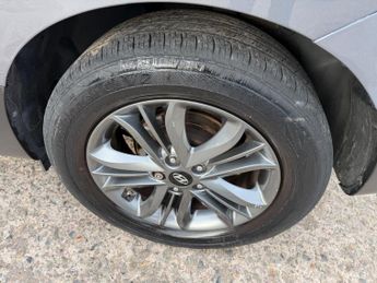 Hyundai ix35 2.0 CRDi SE Auto 4WD Euro 5 5dr (Nav)