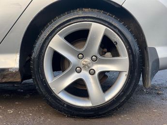 Peugeot 308 1.6 HDi FAP Sport 5dr