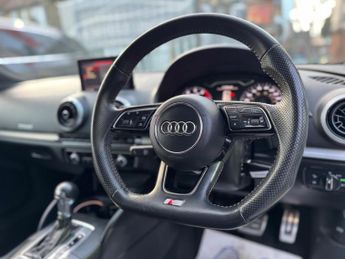 Audi A3 1.0 TFSI 30 Black Edition Sportback S Tronic Euro 6 (s/s) 5dr