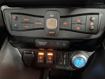 Nissan Leaf 39kWh N-Connecta Auto 5dr