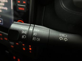 Nissan Leaf 39kWh N-Connecta Auto 5dr