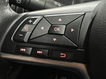 Nissan Leaf 39kWh N-Connecta Auto 5dr