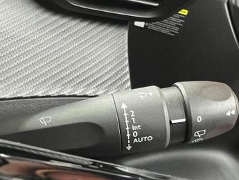 Peugeot E-2008 50kWh Allure Premium Auto 5dr