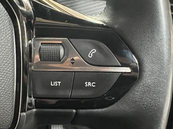 Peugeot E-2008 50kWh Allure Premium Auto 5dr