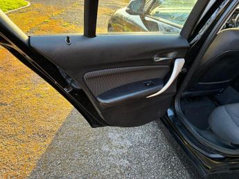 BMW 1 Series 1.6 116i SE Auto Euro 6 (s/s) 5dr