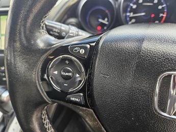 Honda Civic 1.8 i-VTEC SE Plus Tourer Auto Euro 6 5dr