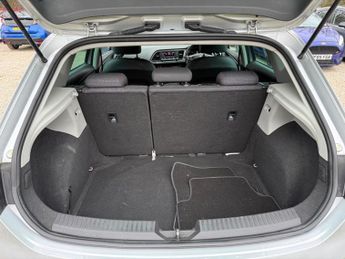 SEAT Leon 2.0 TDI CR FR DSG Euro 5 (s/s) 5dr