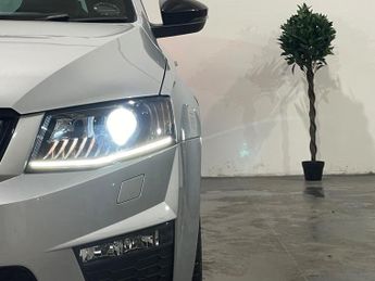 Skoda Octavia 2.0 TDI vRS DSG Euro 5 (s/s) 5dr