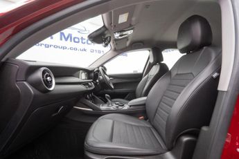 Alfa Romeo Stelvio 2.2 TD Super Auto Q4 AWD Euro 6 (s/s) 5dr