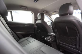 Alfa Romeo Stelvio 2.2 TD Super Auto Q4 AWD Euro 6 (s/s) 5dr