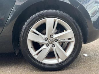 Vauxhall Astra 1.6 16v SRi Auto Euro 5 5dr